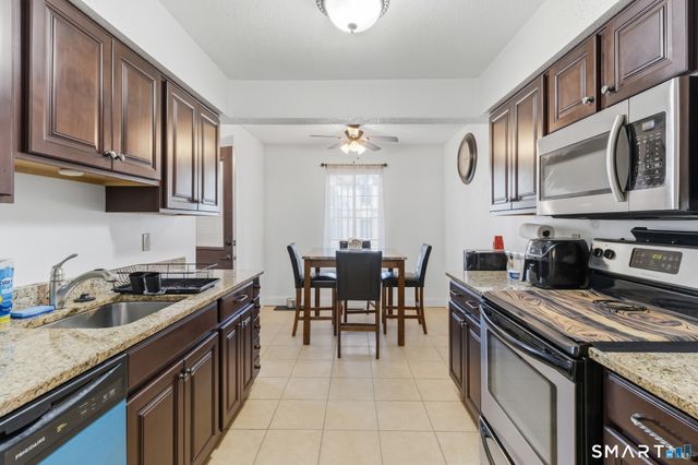 365 Mather Street APT 128, Hamden, CT 06514