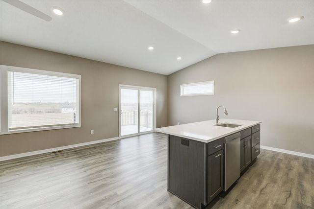 2002 Spaulding Lane, Grinnell, IA 50112