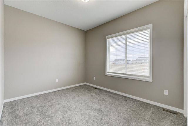 2002 Spaulding Lane, Grinnell, IA 50112