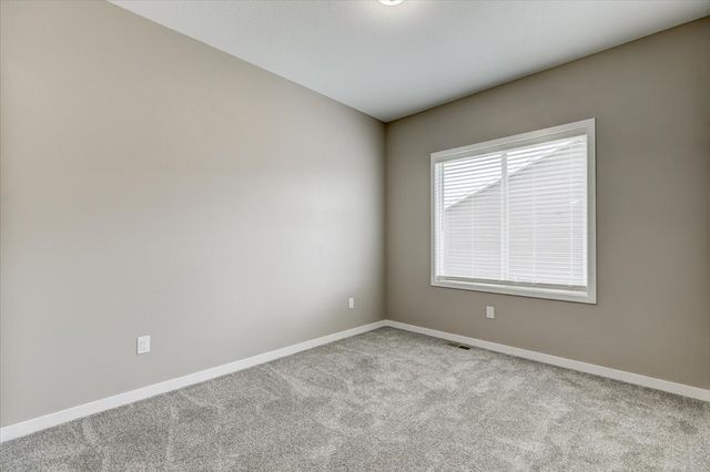 2002 Spaulding Lane, Grinnell, IA 50112