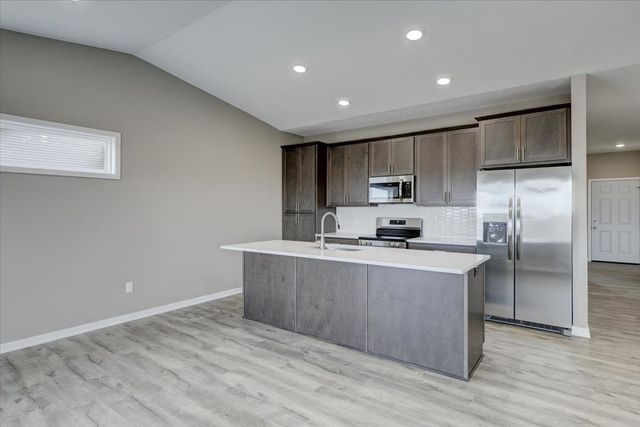 2002 Spaulding Lane, Grinnell, IA 50112