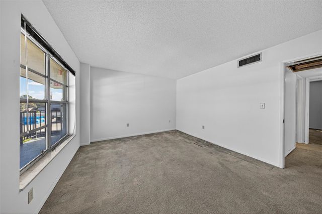 801 W Oakland Park Boulevard C16, Oakland Park, FL 33311