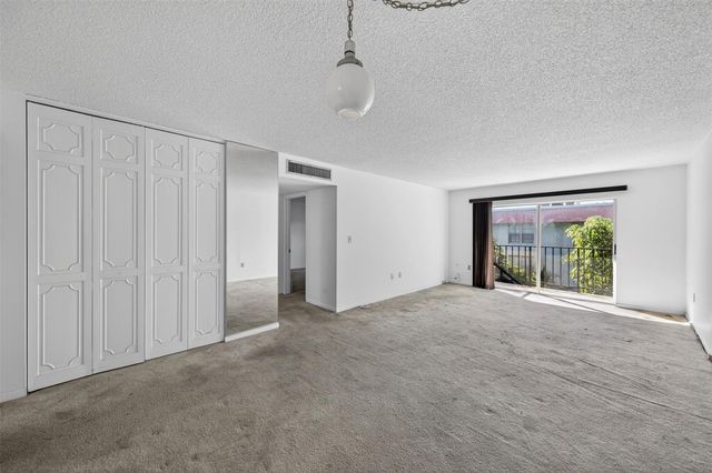 801 W Oakland Park Boulevard C16, Oakland Park, FL 33311