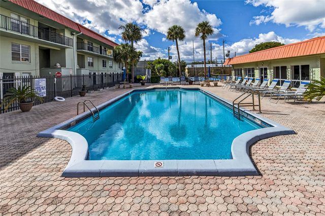 801 W Oakland Park Boulevard C16, Oakland Park, FL 33311