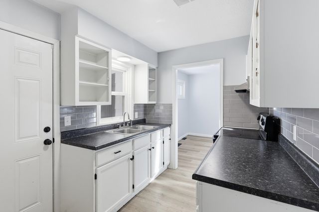 4947 E Morris St, Wichita, KS 67218