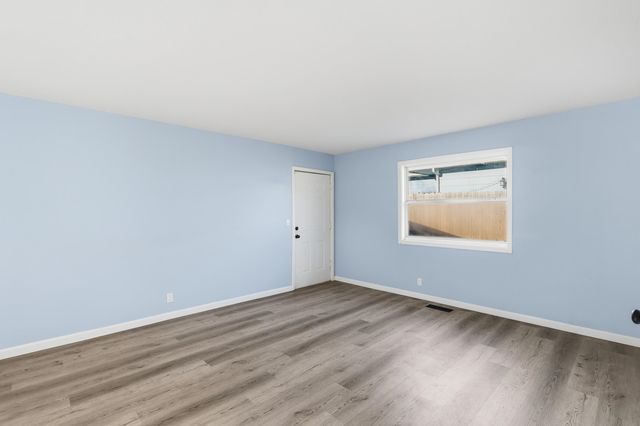 4947 E Morris St, Wichita, KS 67218