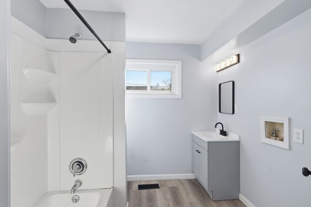 4947 E Morris St, Wichita, KS 67218