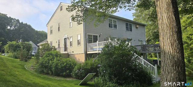 27 Leo J Lane, Manchester, CT 06042