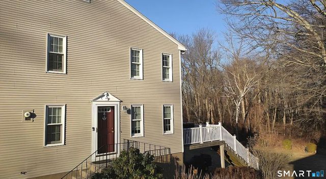 27 Leo J Lane, Manchester, CT 06042