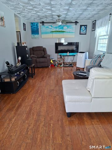 27 Leo J Lane, Manchester, CT 06042