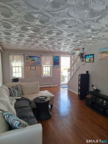 27 Leo J Lane, Manchester, CT 06042