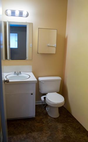 4826 Redfish Reef Drive, Bacliff, TX 77518