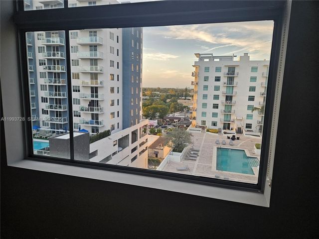 140 S Dixie Hwy 822, Hollywood, FL 33020