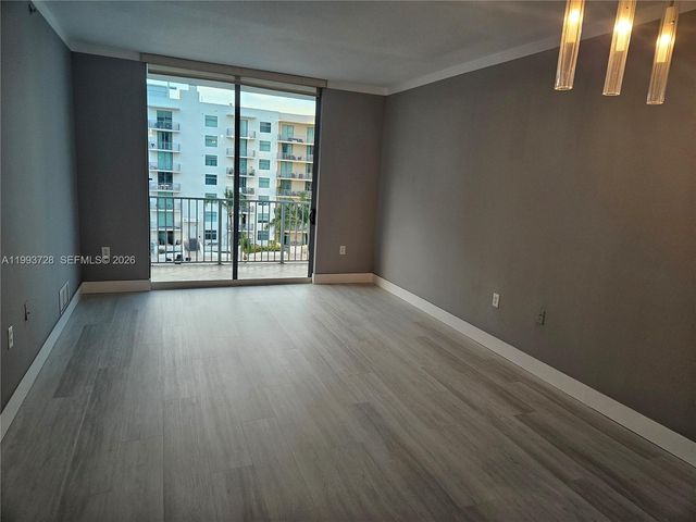 140 S Dixie Hwy 822, Hollywood, FL 33020