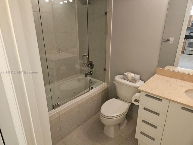 140 S Dixie Hwy 822, Hollywood, FL 33020