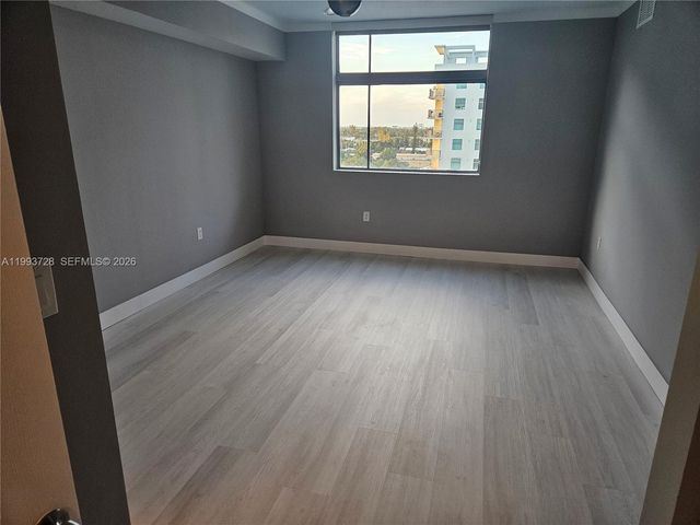 140 S Dixie Hwy 822, Hollywood, FL 33020