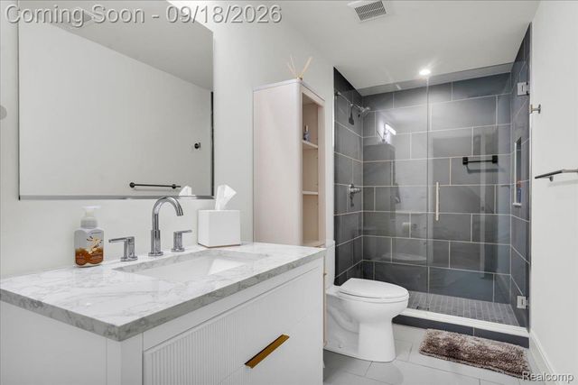 3426 Hunter Avenue, Royal Oak, MI 48073