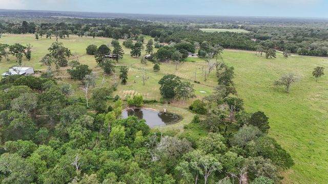 32540 Courtney, Navasota, TX 77868