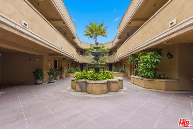 11440 National Boulevard 16, Los Angeles, CA 90064