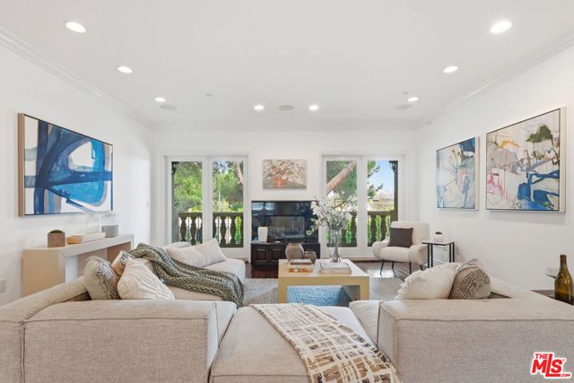 11440 National Boulevard 16, Los Angeles, CA 90064
