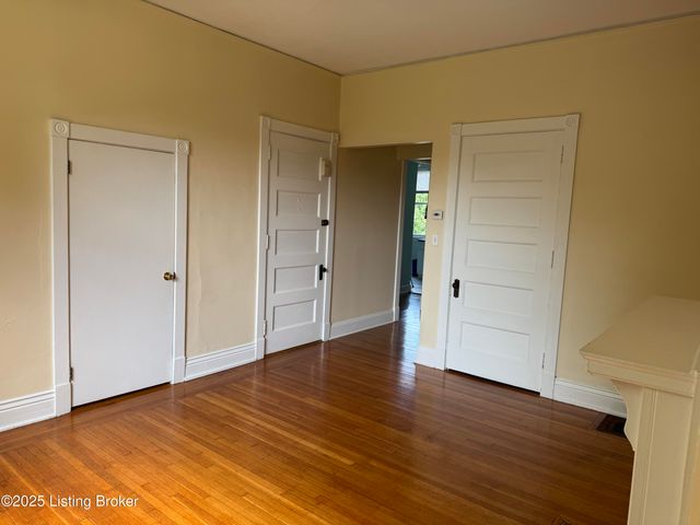 1327 Hepburn Ave, Louisville, KY 40204