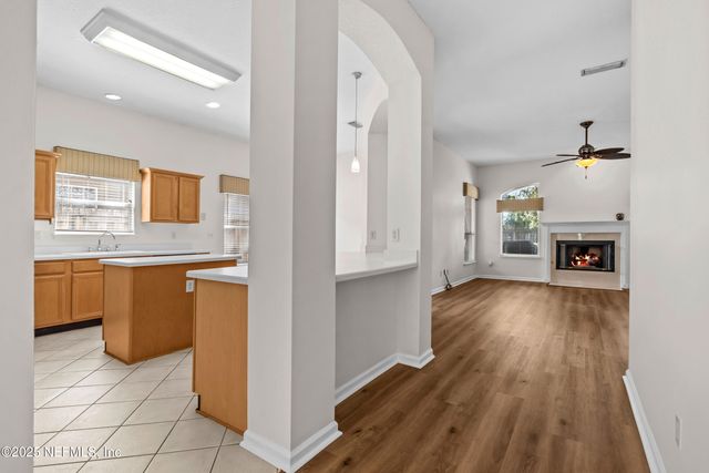 4428 SUMMERHAVEN Boulevard S, Jacksonville, FL 32258