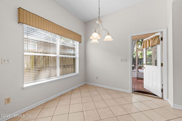 4428 SUMMERHAVEN Boulevard S, Jacksonville, FL 32258