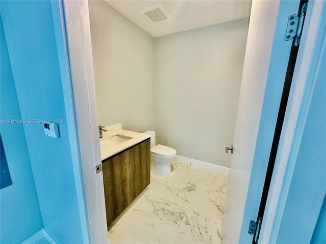 17550 Collins Ave 803, Sunny Isles Beach, FL 33160