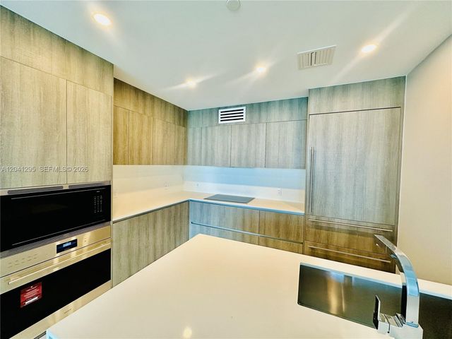 17550 Collins Ave 803, Sunny Isles Beach, FL 33160