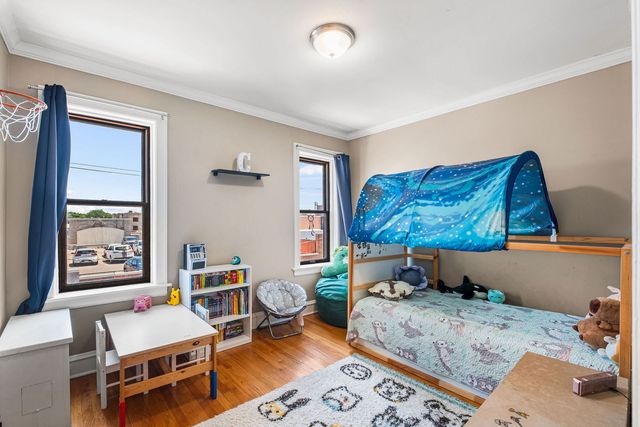 6209 N Mozart Street 3S, Chicago, IL 60659