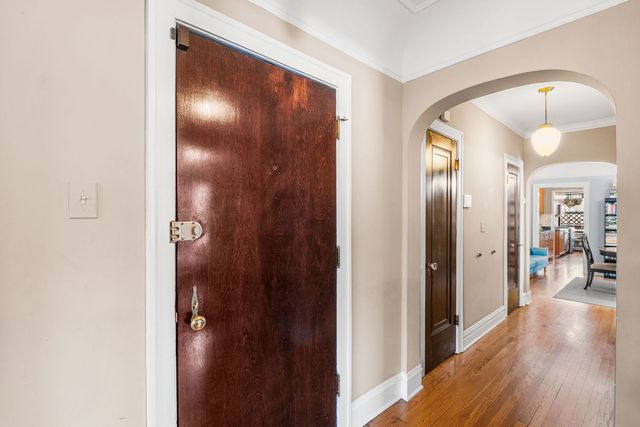 6209 N Mozart Street 3S, Chicago, IL 60659
