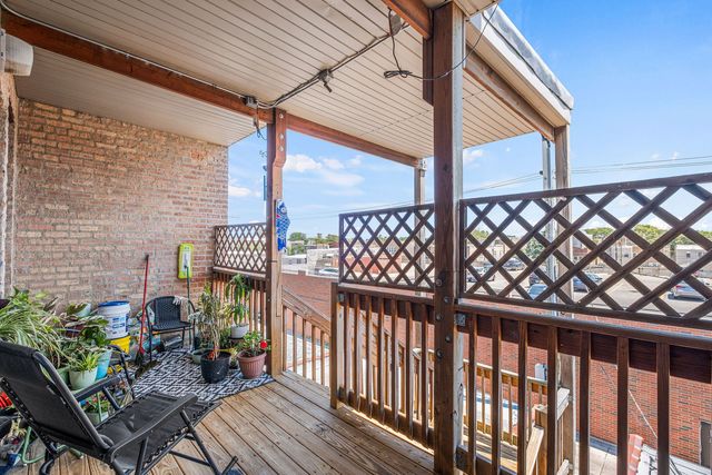 6209 N Mozart Street 3S, Chicago, IL 60659