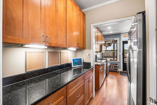 6209 N Mozart Street 3S, Chicago, IL 60659