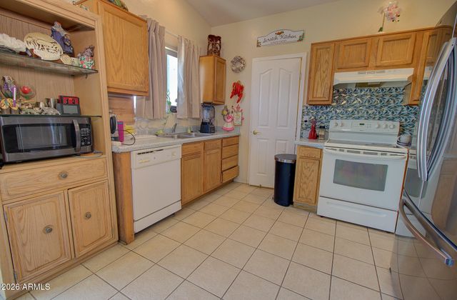 3300 W MADERA Drive, Eloy, AZ 85131