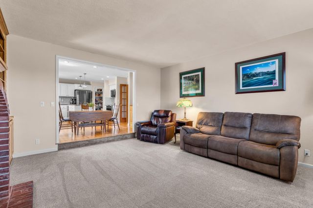 64080 Highway 20, Bend, OR 97703