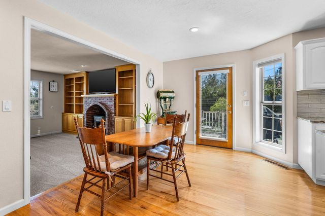 64080 Highway 20, Bend, OR 97703