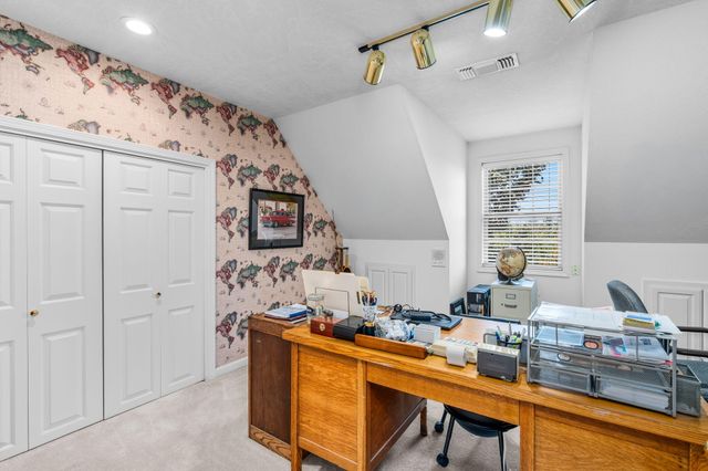 64080 Highway 20, Bend, OR 97703