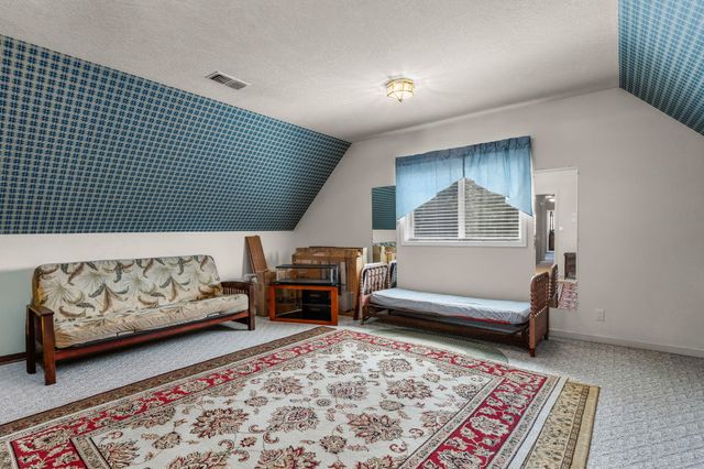 64080 Highway 20, Bend, OR 97703