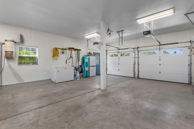 64080 Highway 20, Bend, OR 97703