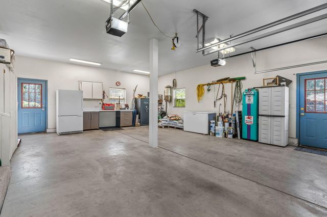 64080 Highway 20, Bend, OR 97703
