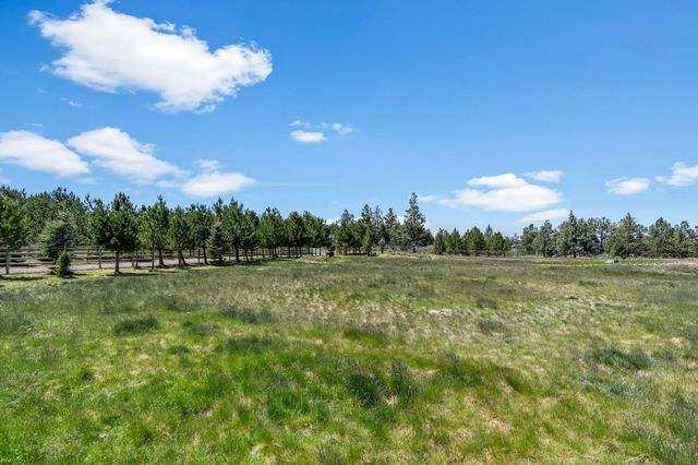 64080 Highway 20, Bend, OR 97703