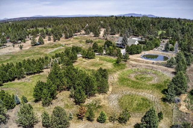 64080 Highway 20, Bend, OR 97703