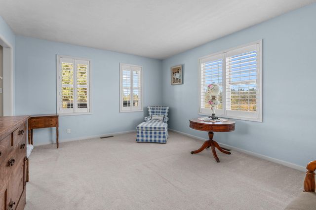 64080 Highway 20, Bend, OR 97703