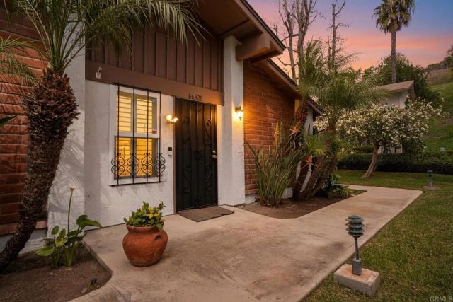 6632 Bell Bluff Avenue B, San Carlos, CA 92119