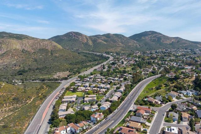 6632 Bell Bluff Avenue B, San Carlos, CA 92119