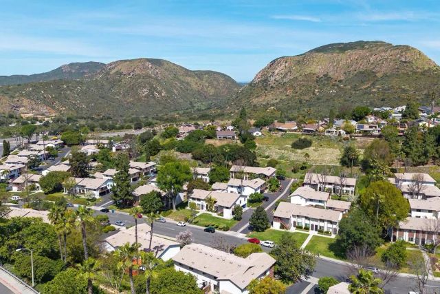 6632 Bell Bluff Avenue B, San Carlos, CA 92119