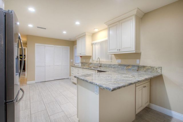 18261 Sanders Drive, Lake Elsinore, CA 92530