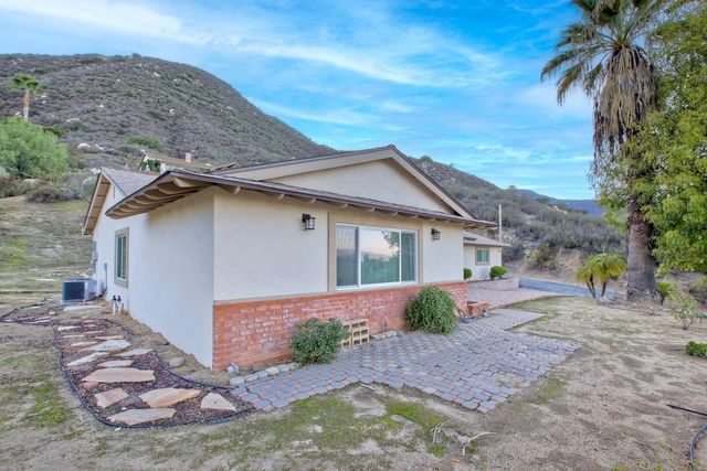 18261 Sanders Drive, Lake Elsinore, CA 92530