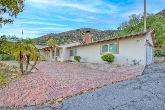 18261 Sanders Drive, Lake Elsinore, CA 92530