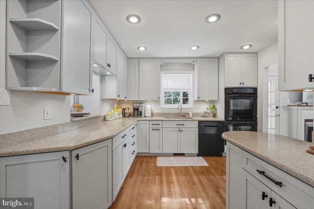 4015 HIRST DR, Annandale, VA 22003